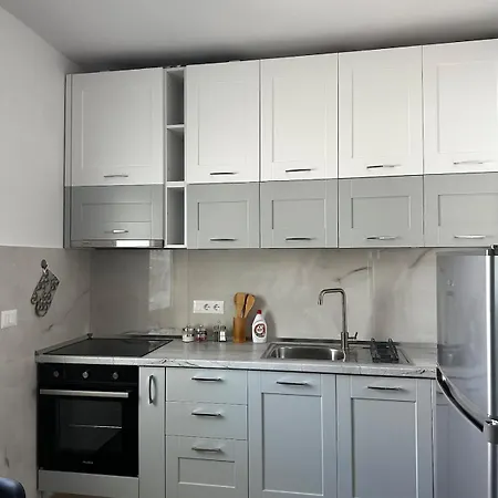 Appartement Elegant Near The Center And Stadium *