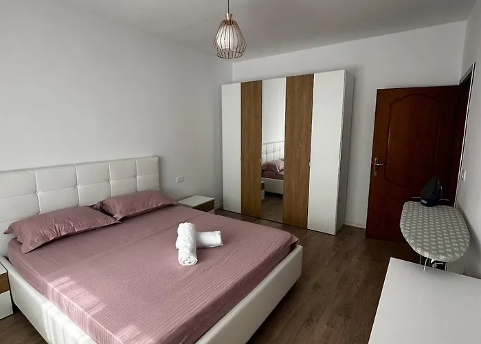 Appartement Elegant Near The Center And Stadium *