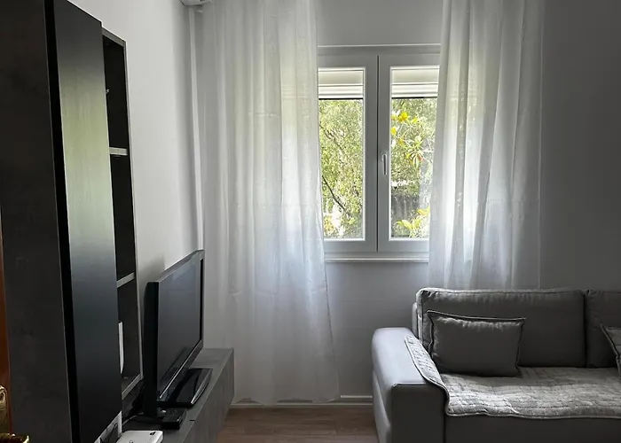 Elegant Near The Center And Stadium Appartement