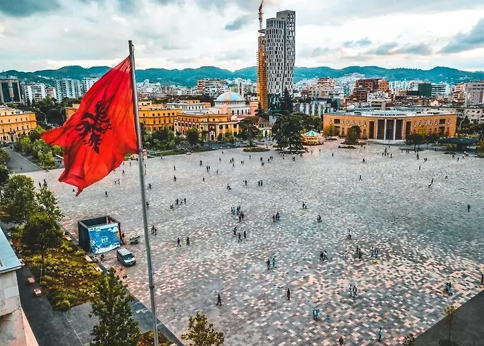 Appartement Elegant Near The Center And Stadium Tirana